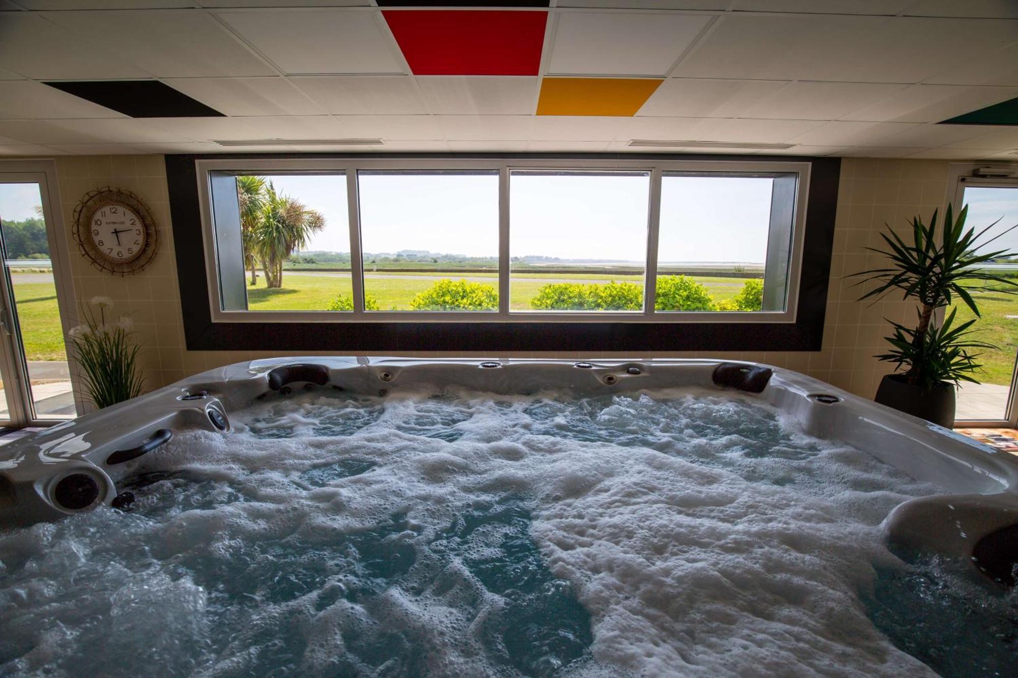 Best Western Cote Des Sables Plouescat Esterno foto